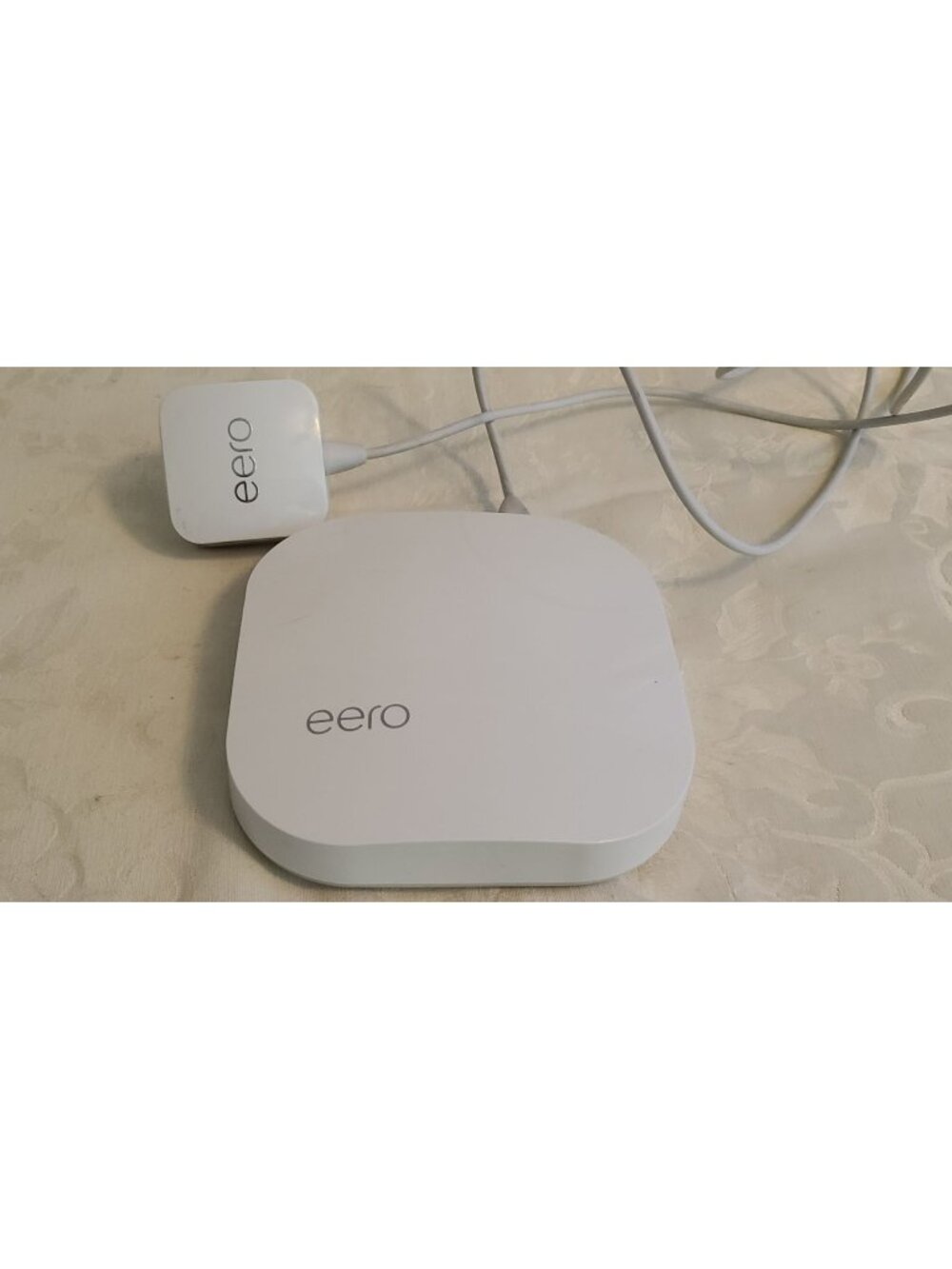 eero WiFi Router Extender Mesh System Model B010001 +Power Adapter FREE SHIPPING